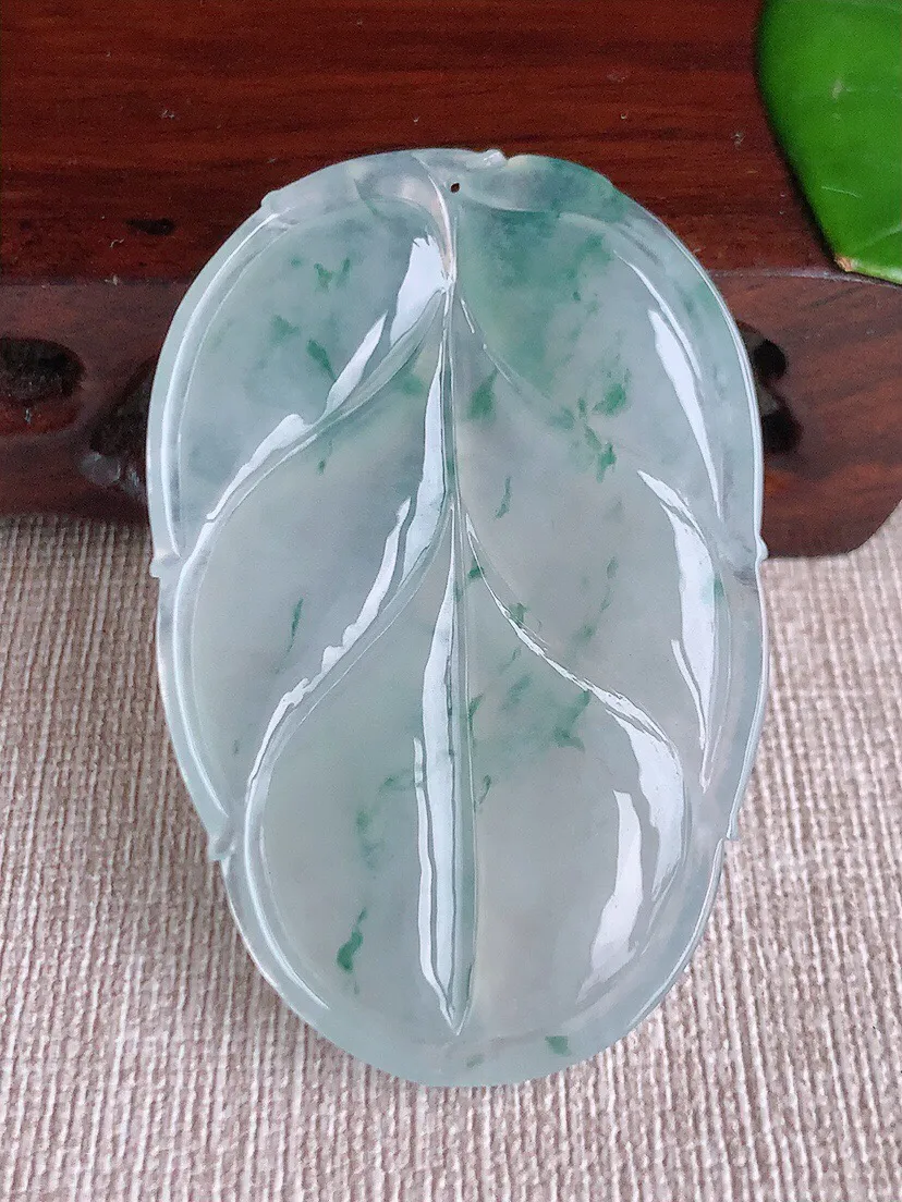 a货翡翠老坑冰种飘花大叶子金枝玉叶吊坠 尺寸53.6×35.2×5.7mm 重量21.00g 0617