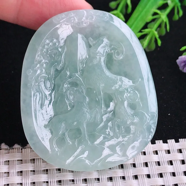 自然光52.8/44.8/5.2老坑秀气冰透起胶三阳开泰生肖羊吊坠翡翠玉坠挂件