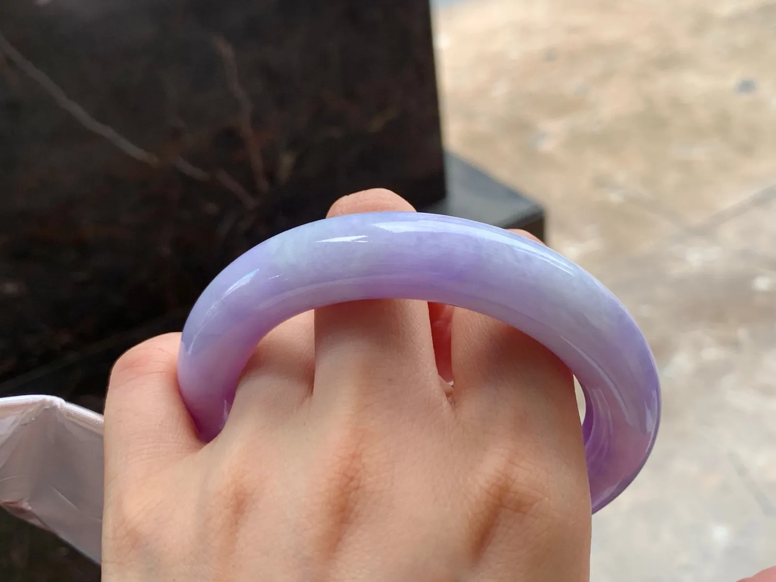 春色大圈福镯
玉质细腻 59.9/13.4/12.2mm