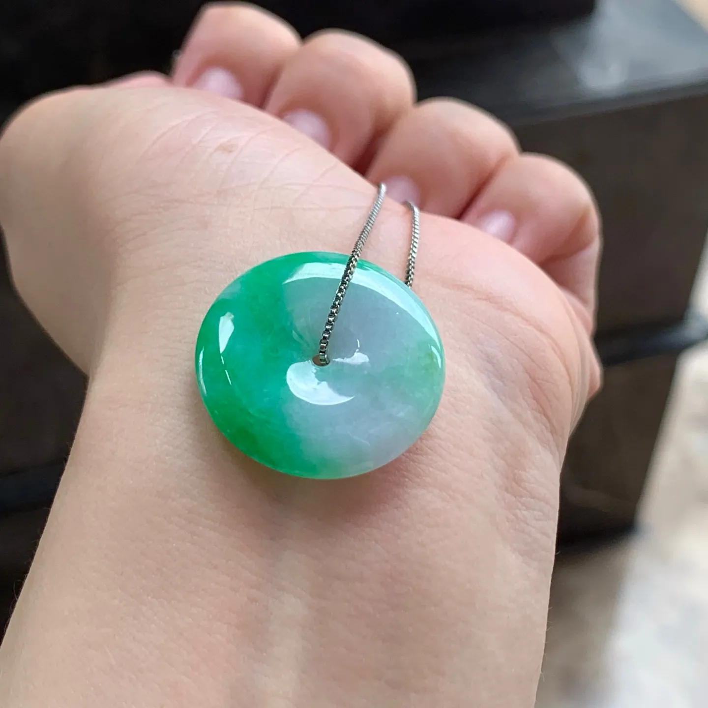 阳绿平安扣
清爽