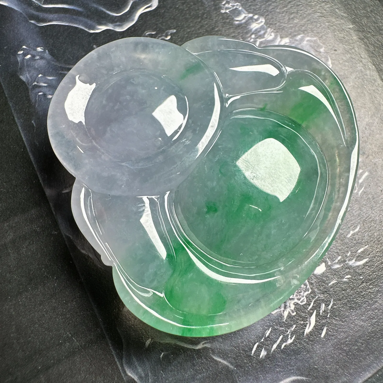 【大佛】巨无霸尺寸的春带彩冰佛，难得大佛，颜色都很好看，质地冰润，实物漂亮。
