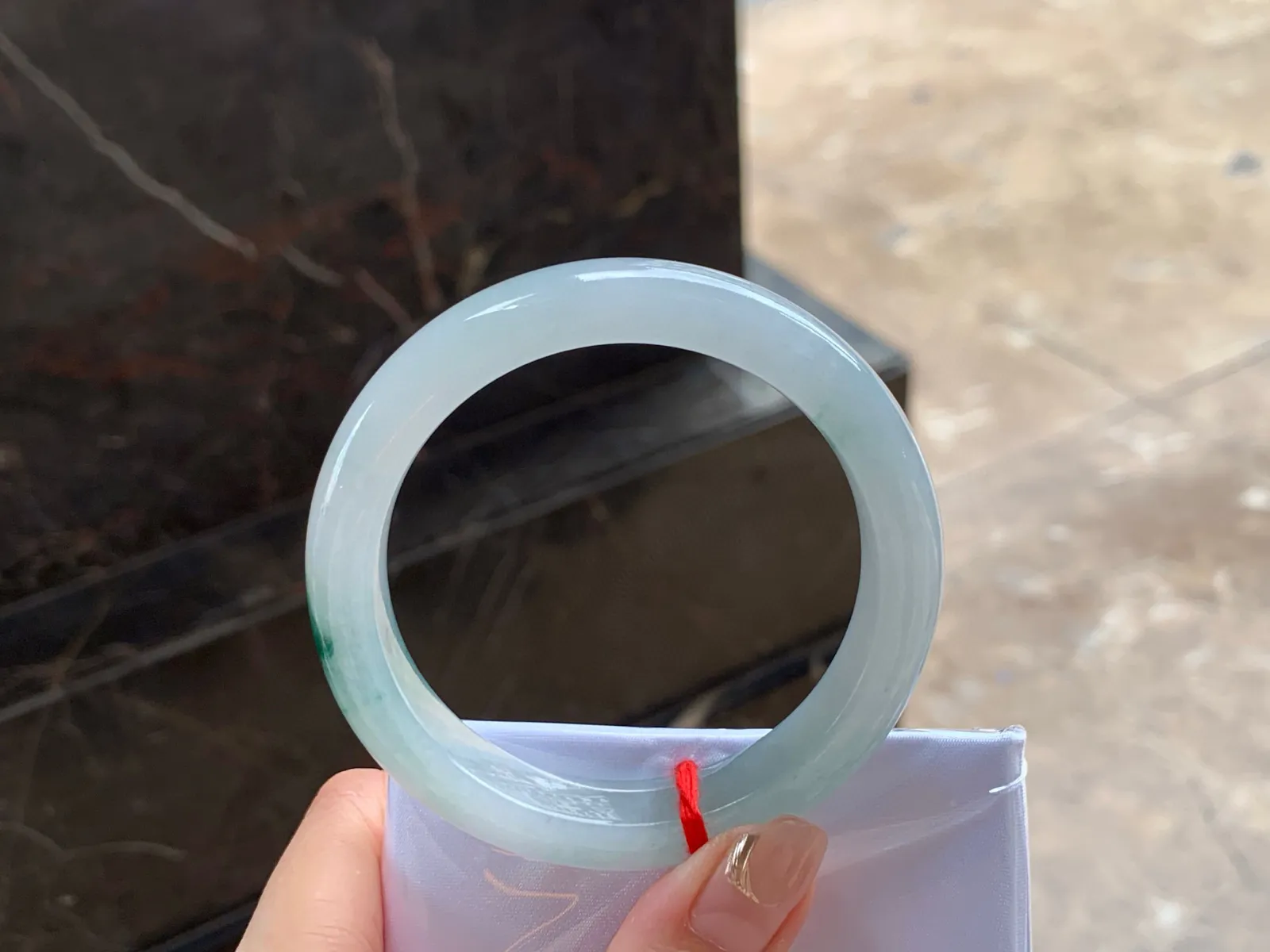 飘花手镯
水润清爽 55.1/12.1/8.6mm