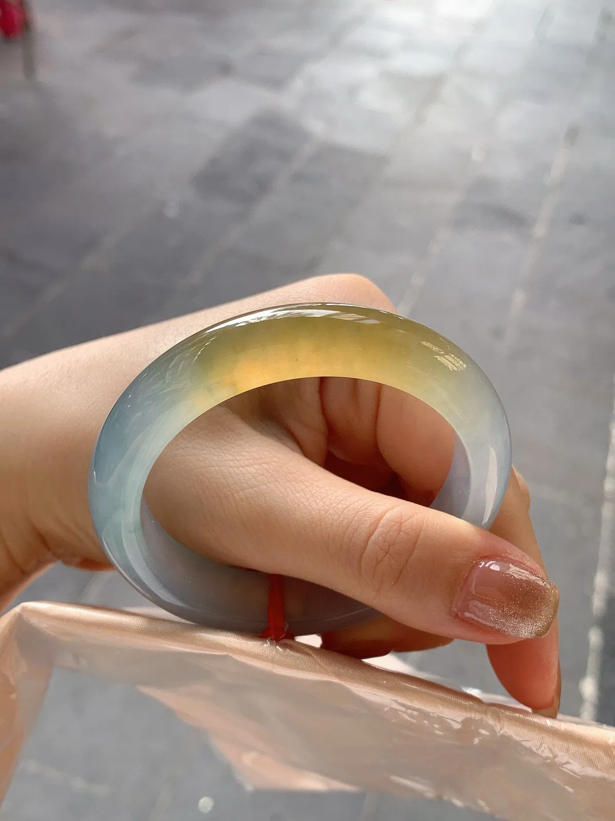 冰黄手镯
种老50.8/11.9/8mm