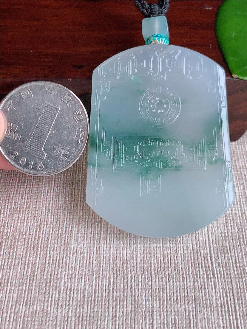 a货翡翠老坑冰种飘花仿古无事牌吊坠 尺寸49.6×38×5.5mm 重量32.40g 0617