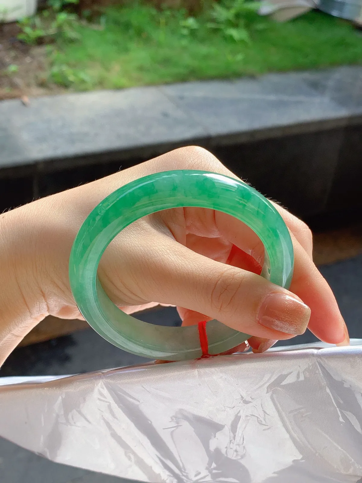 色花手镯
水润54/12.4/8.4mm