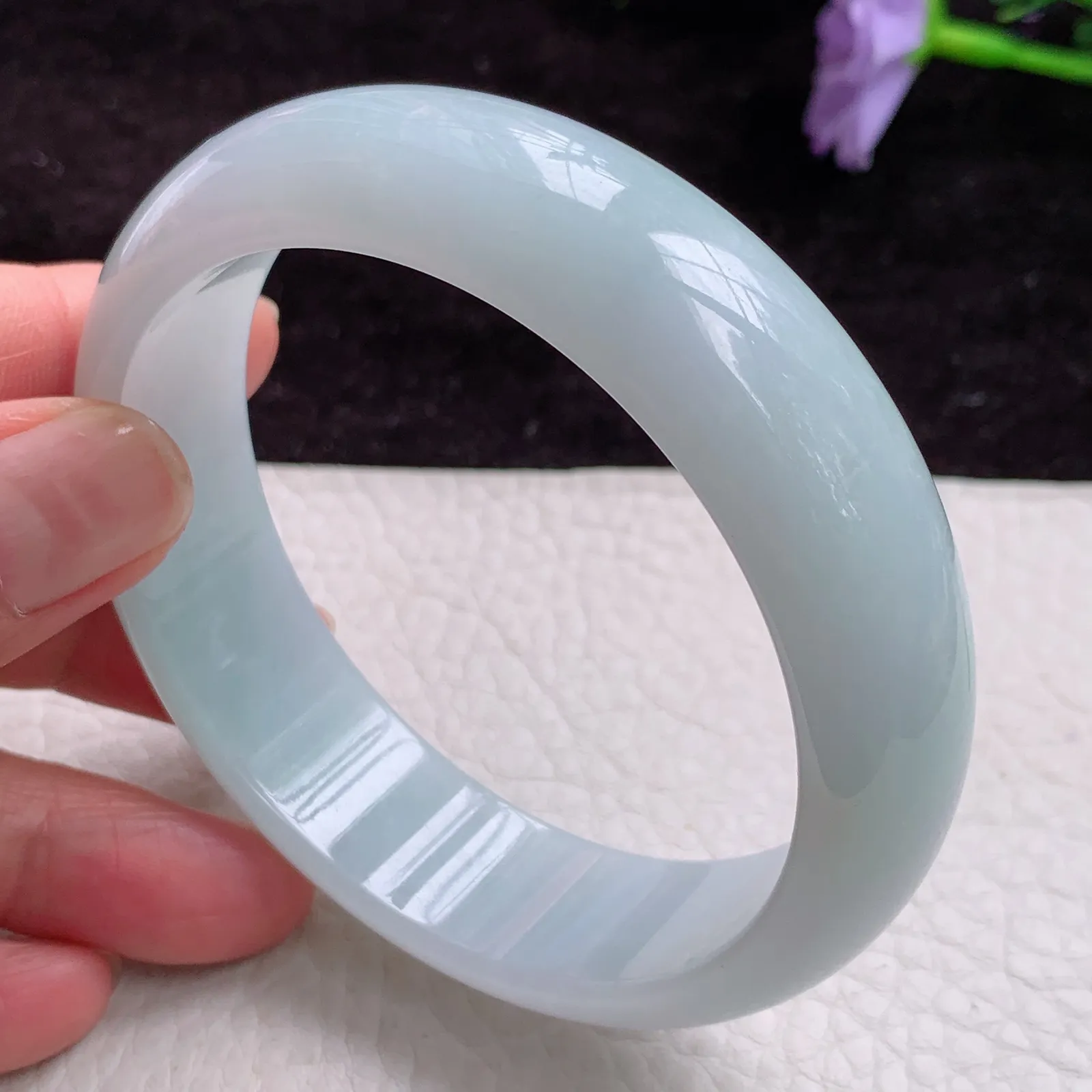 js轮胎镯60.5*17.5*7.8老坑精美胶润白月光大气正圈翡翠玉手镯