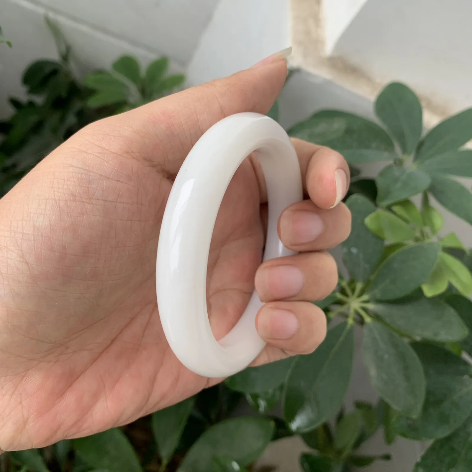 和田玉54圈口羊脂白手镯！玉质细腻油润 底色纯净 无裂无杂 脂粉好，品质好