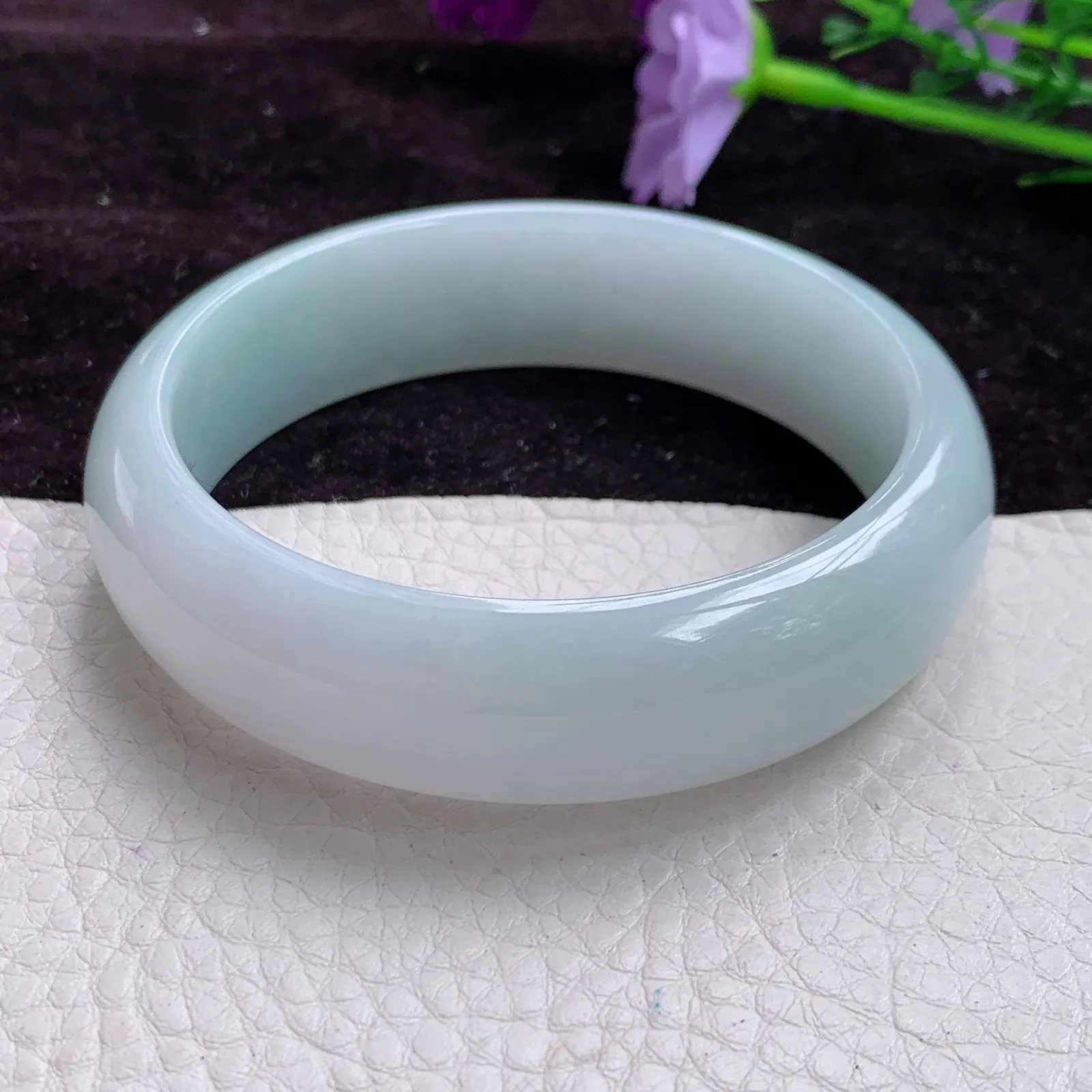 js轮胎镯60.5*17.5*7.8老坑精美胶润白月光大气正圈翡翠玉手镯