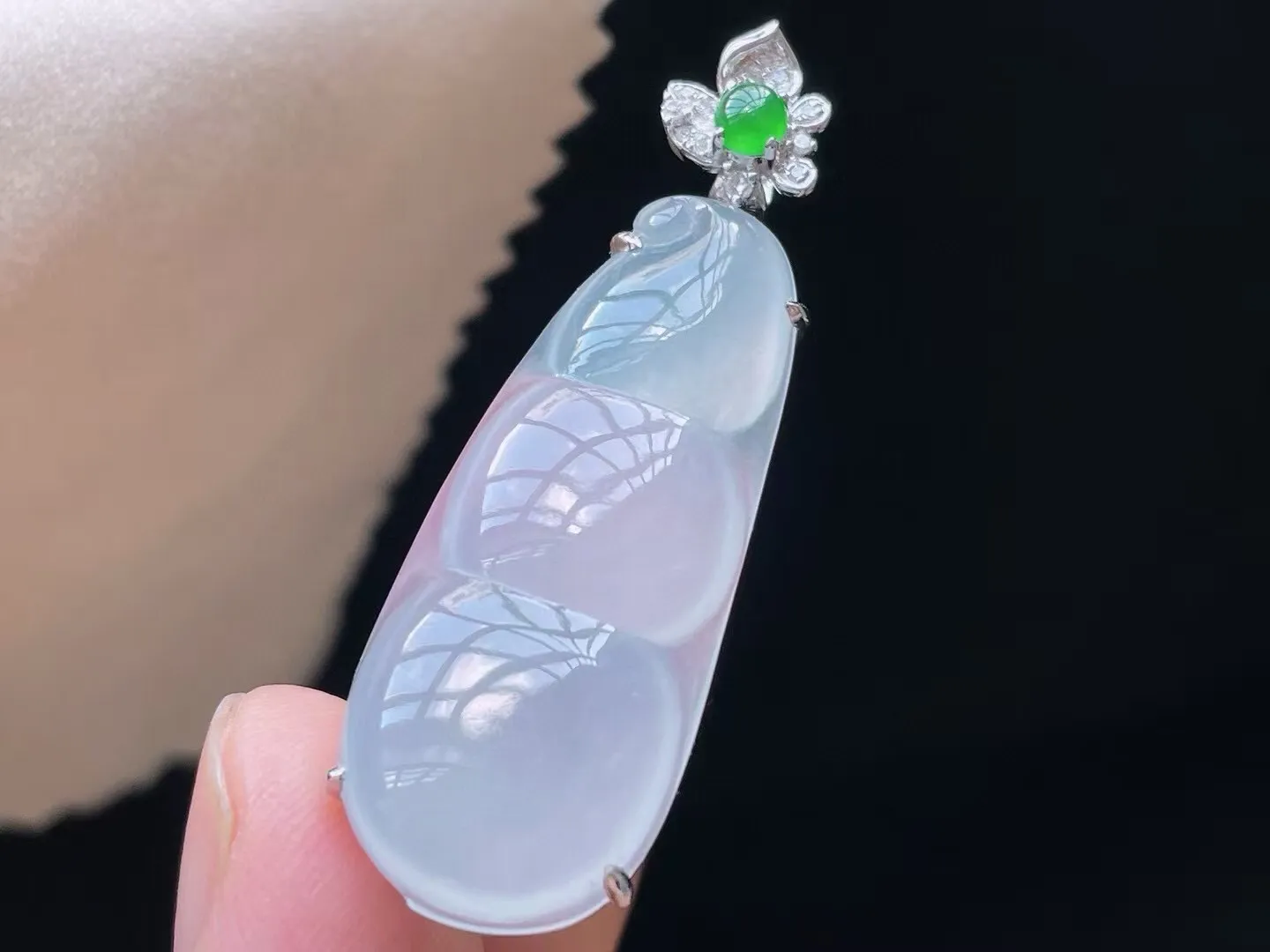 冰糯种细润福豆吊坠