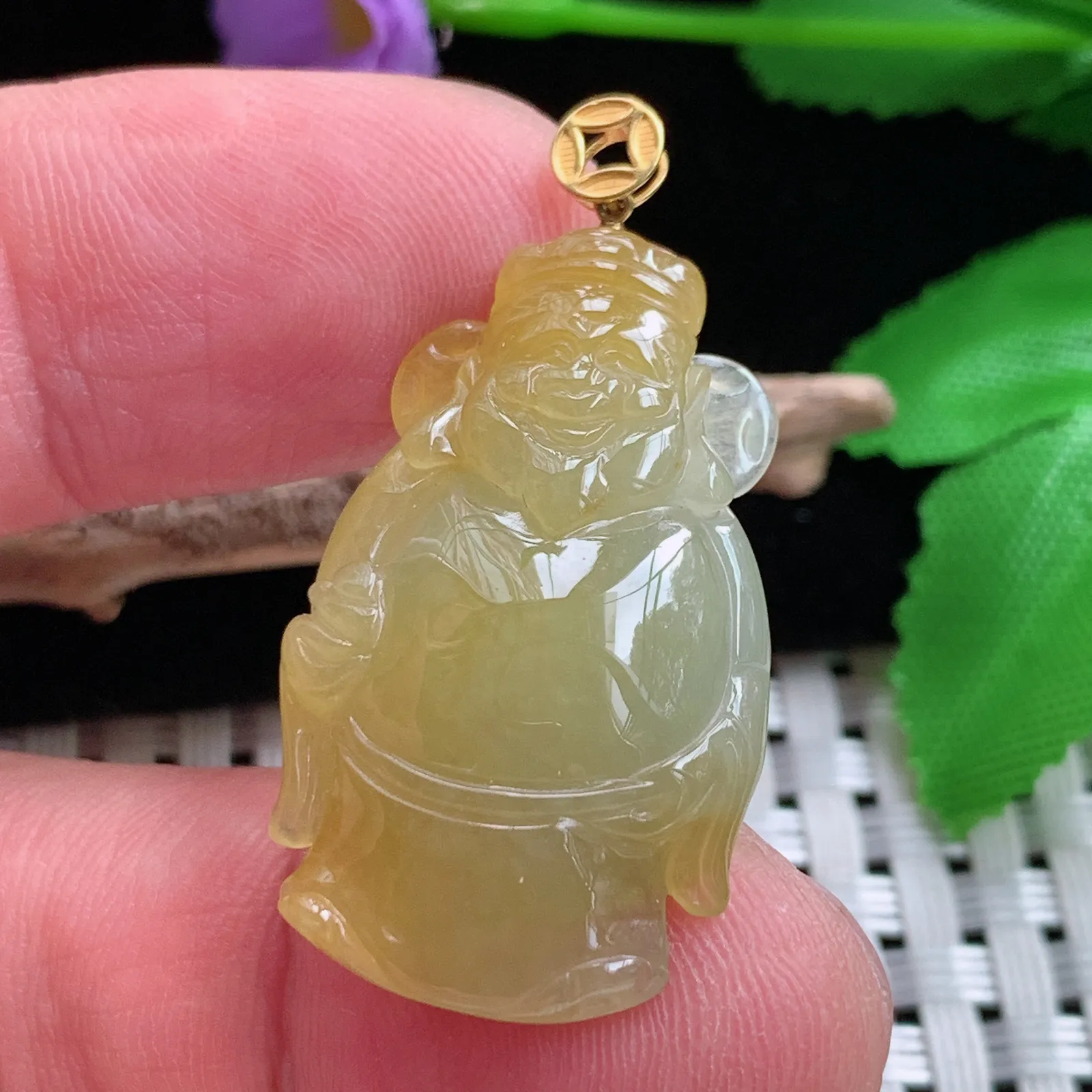 x54实拍32.7*20*7天然翡翠冰黄翡财神爷吊坠 招财进宝玉坠