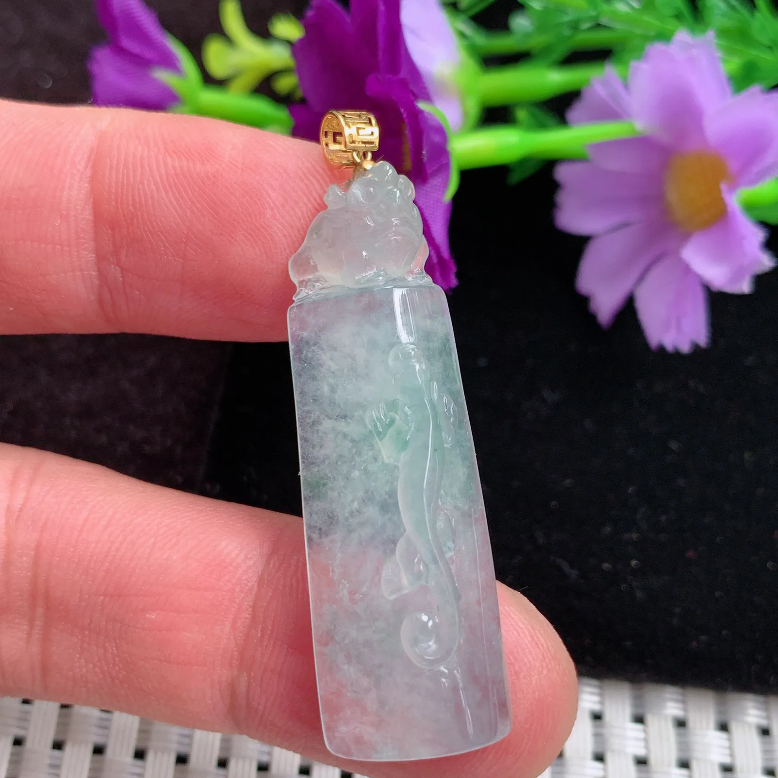 x54实拍44.5*14.3*7.8天然翡翠冰种望子成龙吊坠 螭龙颈坠