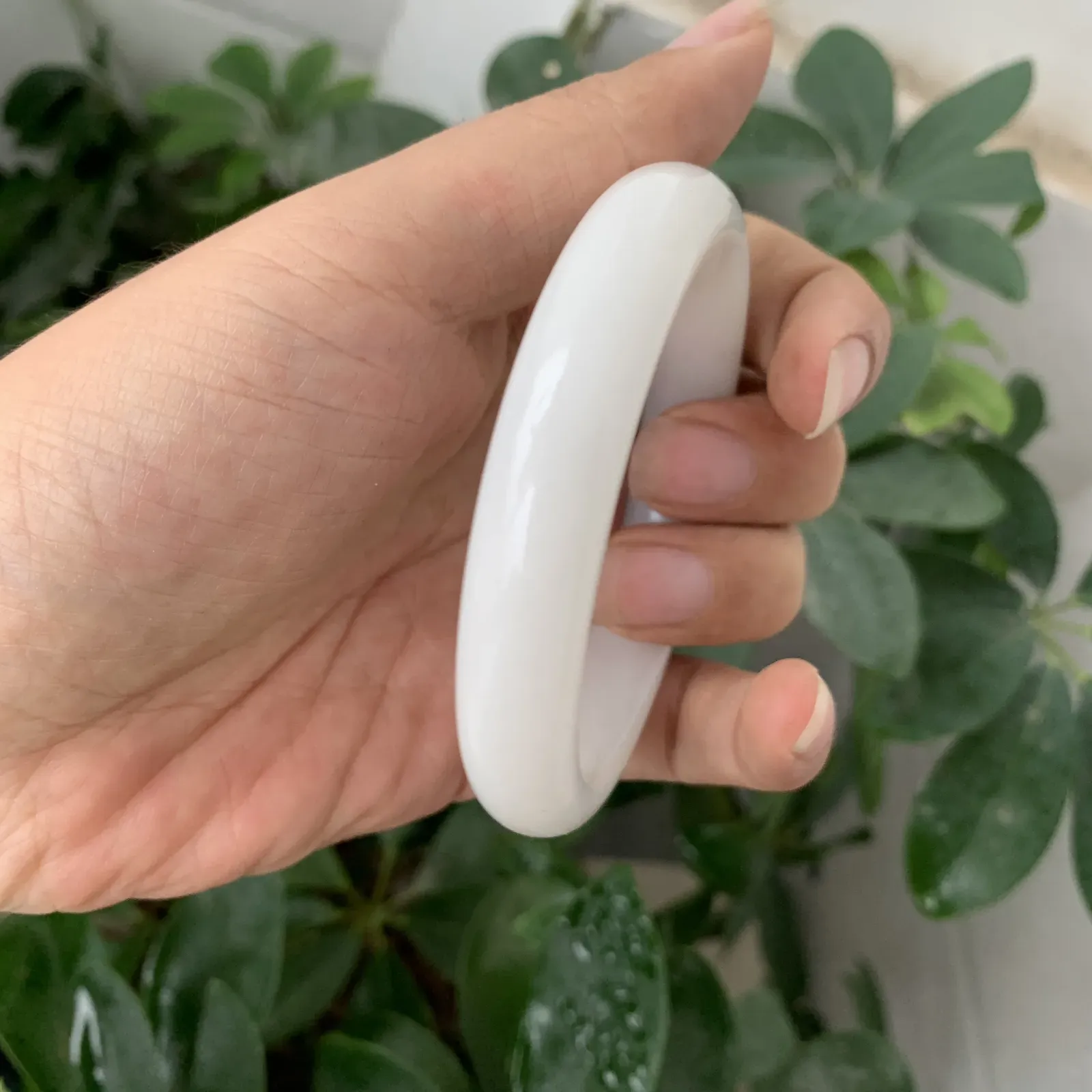 和田玉54圈口羊脂白手镯！玉质细腻油润 底色纯净 无裂无杂 脂粉好，品质好