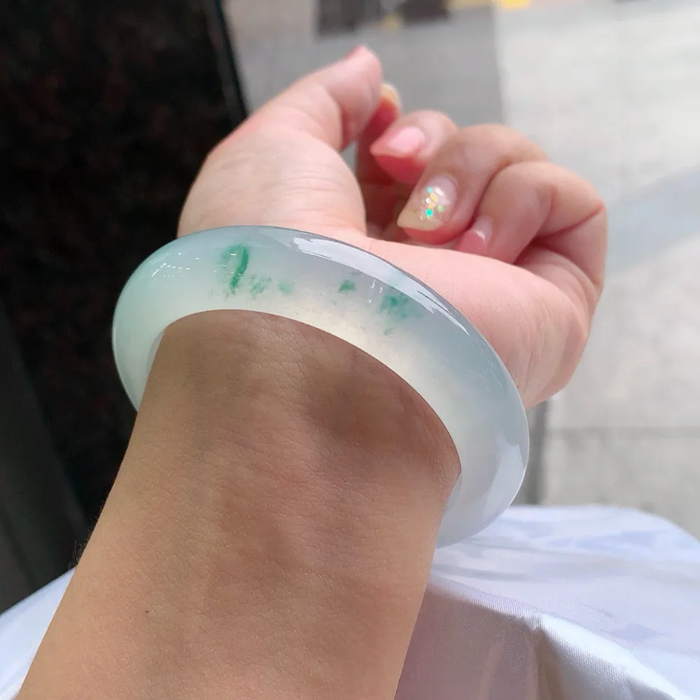 正圈冰玻飘花 无瑕 尺寸:52.9/12.7/8.4 花美 种水好️️