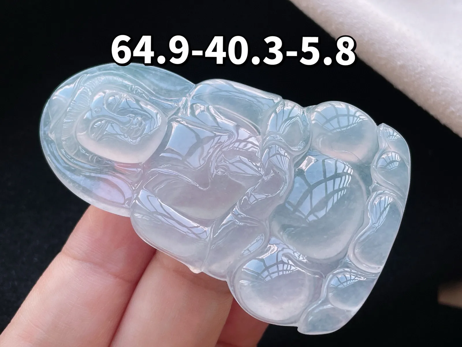冰种·观音

裸64.9-40.3-5.8