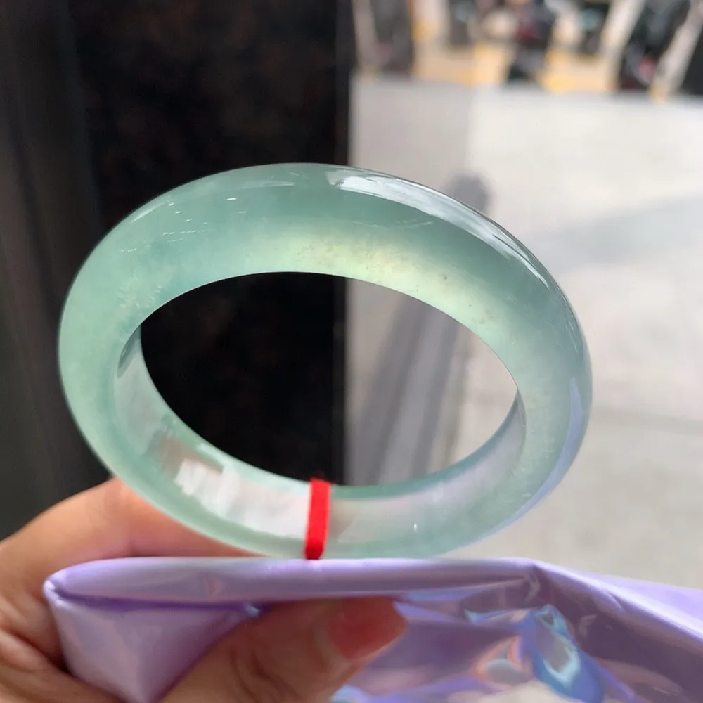 正圈玻璃种 无瑕 尺寸:54.5/12.6/9喜询 种水好 起刚光 高品质