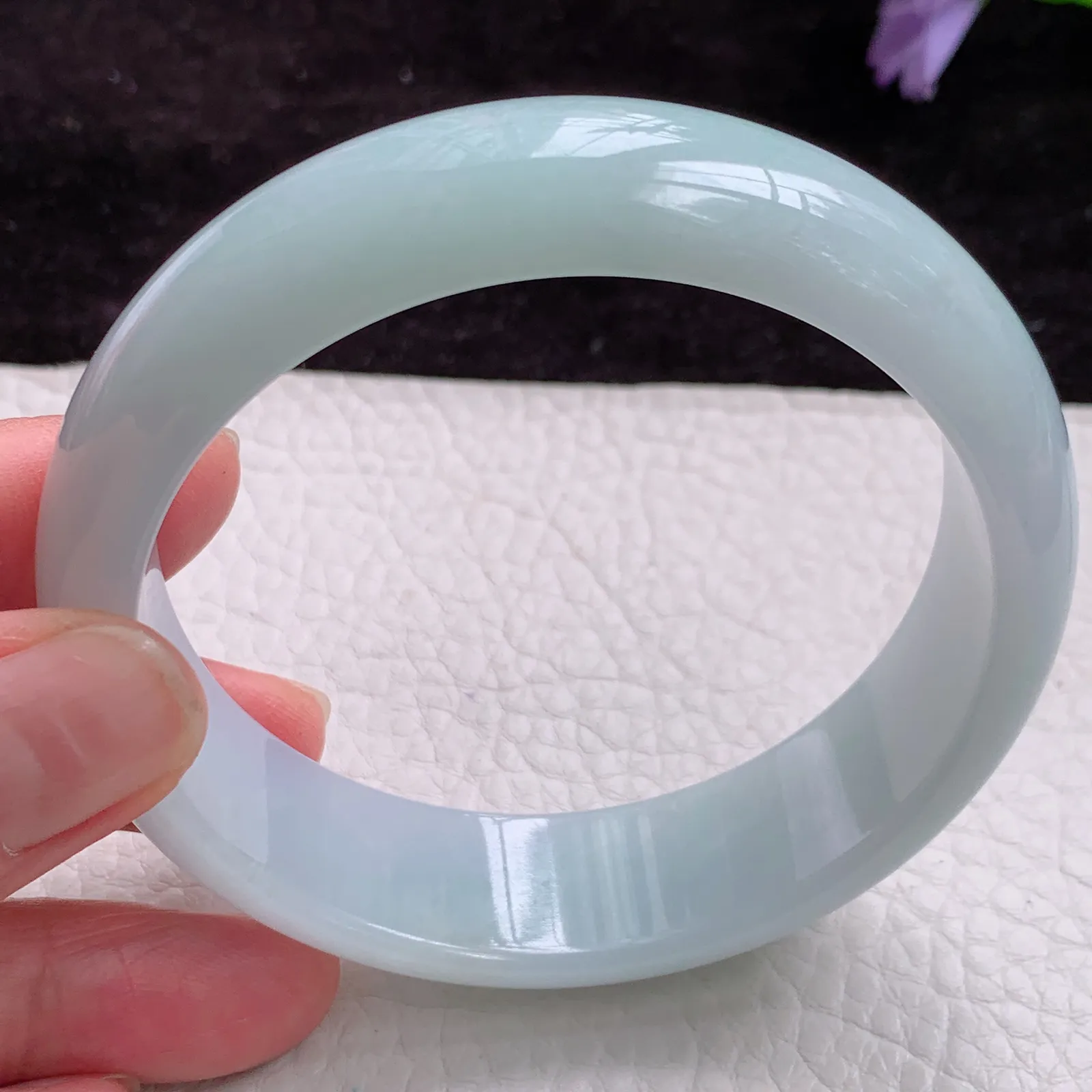 js轮胎镯60.5*17.5*7.8老坑精美胶润白月光大气正圈翡翠玉手镯