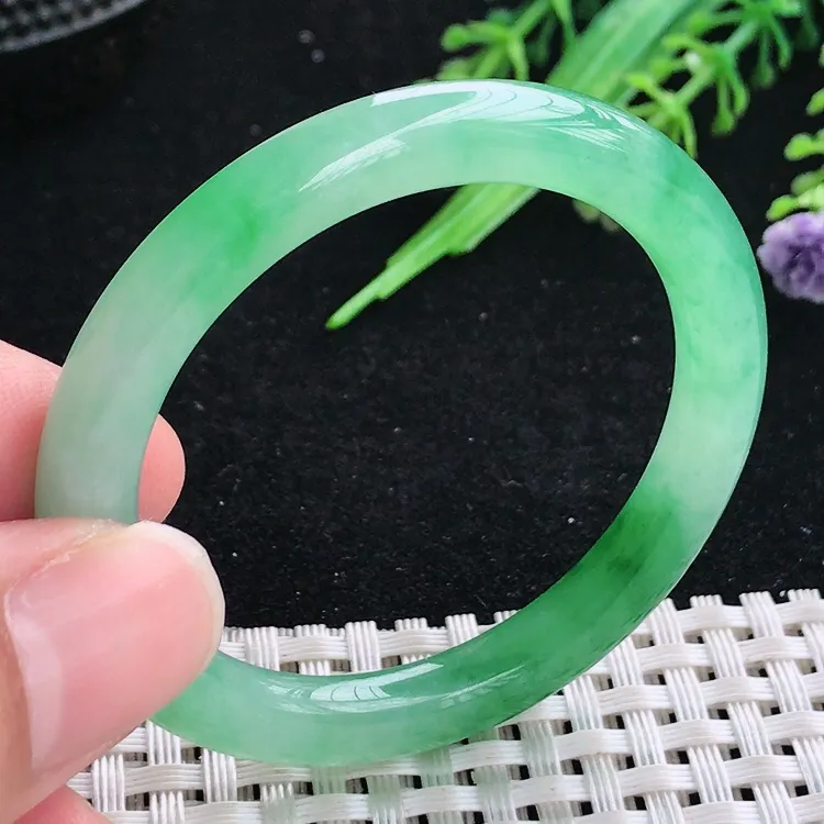 自然光42.5/6.1/6.8老坑冰胶水灵阳绿圆条手镯翡翠玉镯童镯玉环