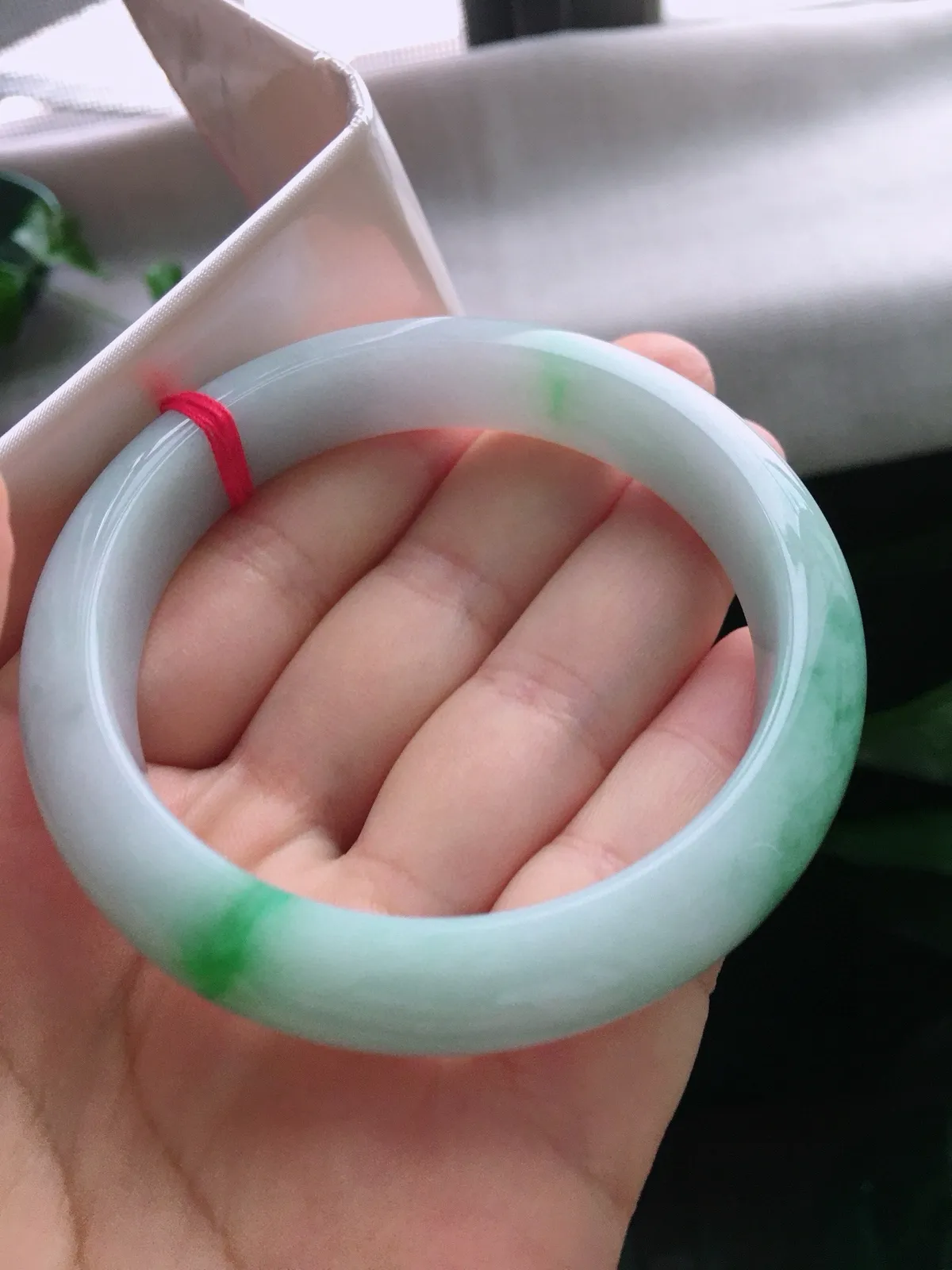 圈口60，正圈手镯，大圈口，飘花，玉质水润，尺寸60-13.2-8.8mm