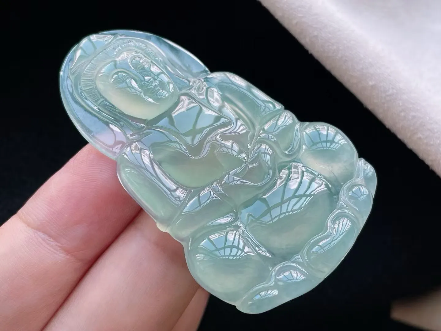 冰种晴底正观音吊坠