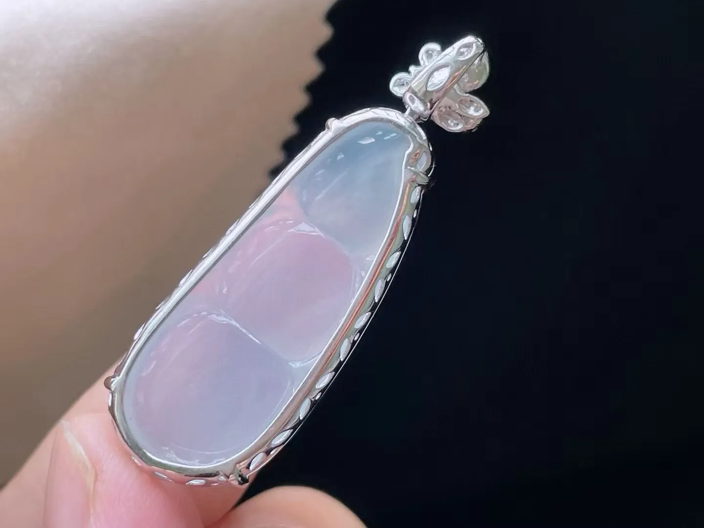 冰糯种细润福豆吊坠