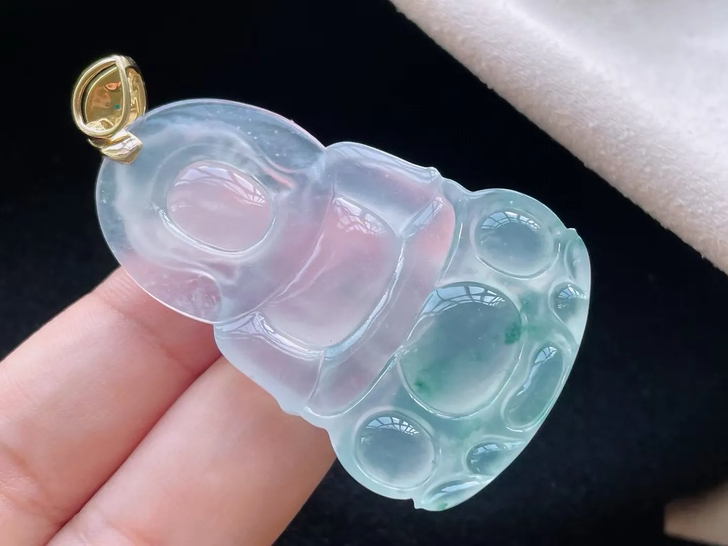 老坑冰种起胶飘花观音吊坠