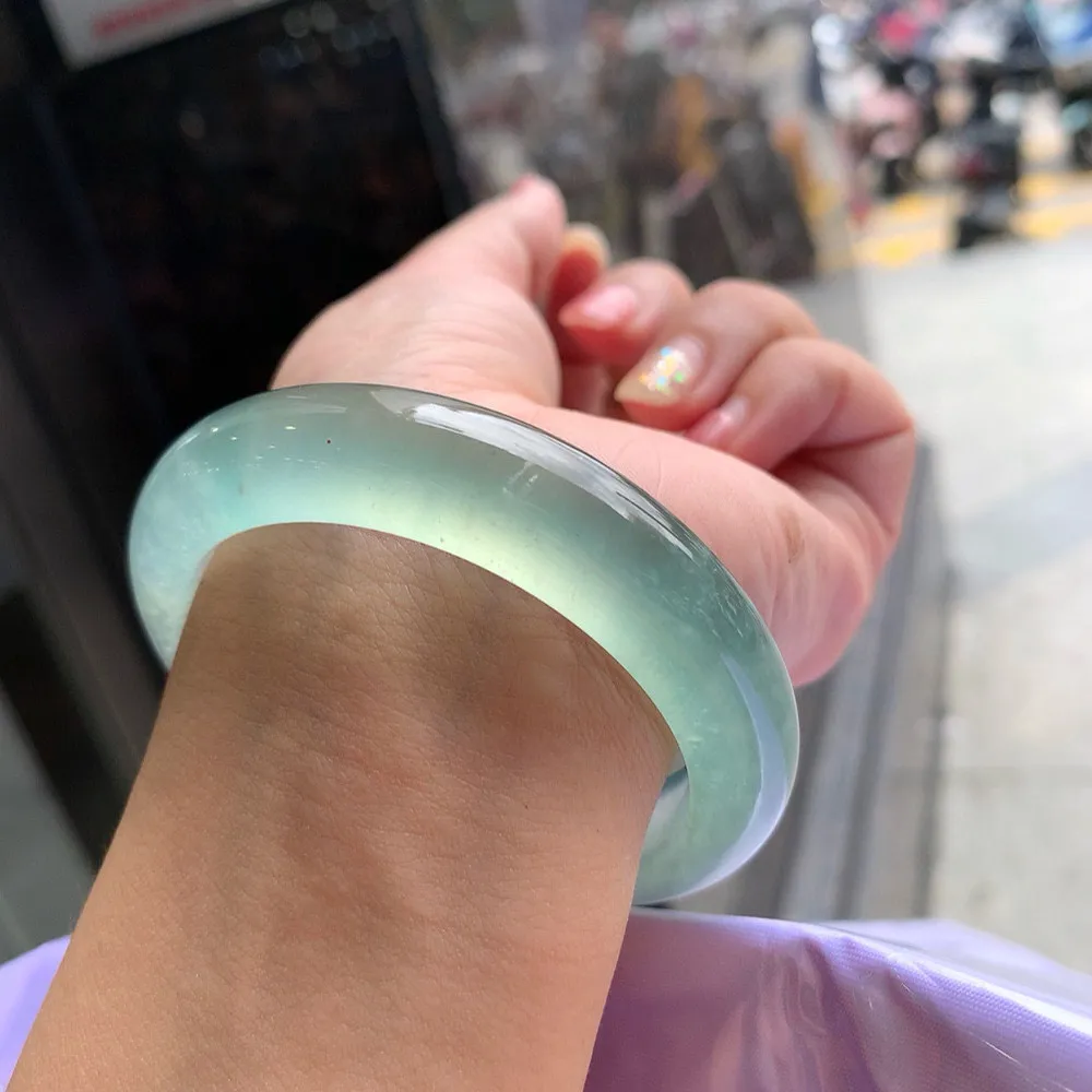 正圈玻璃种 无瑕 尺寸:54.5/12.6/9喜询 种水好 起刚光 高品质
