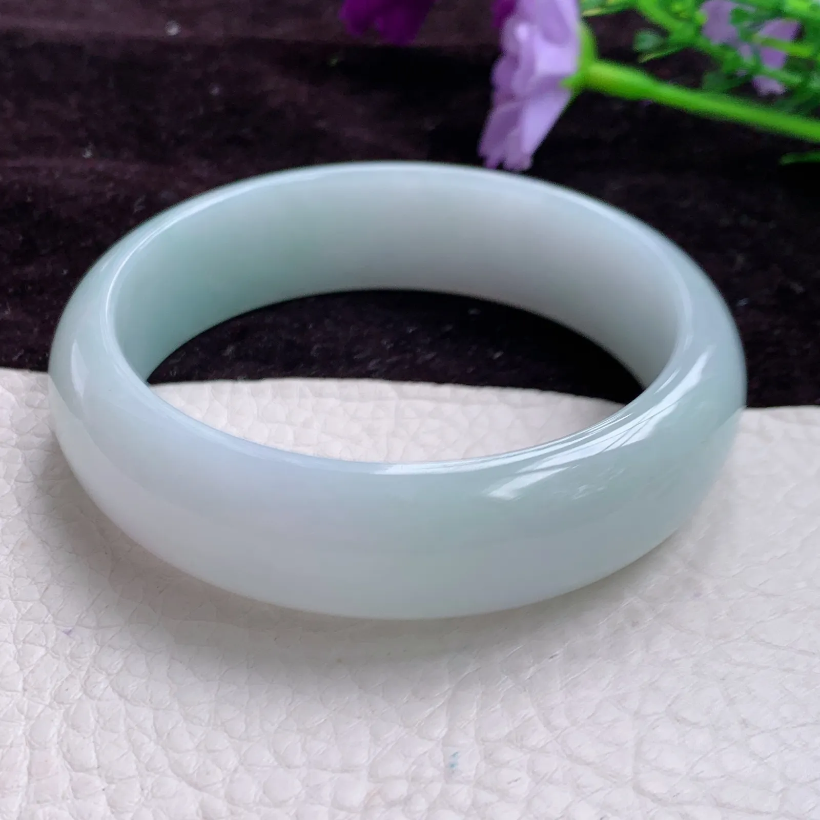 js轮胎镯60.5*17.5*7.8老坑精美胶润白月光大气正圈翡翠玉手镯