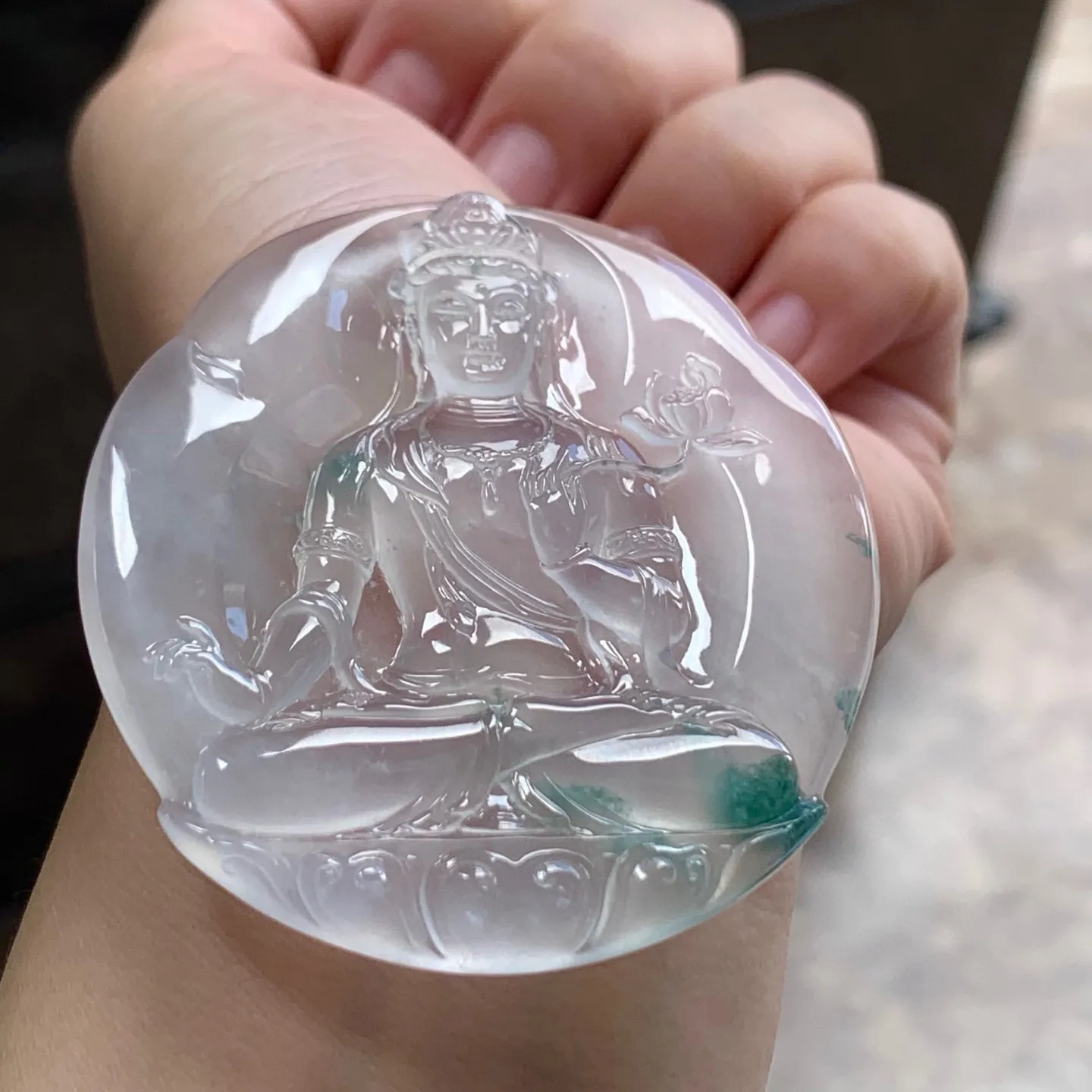 高冰飘花观音
冰味十足，佩戴大气