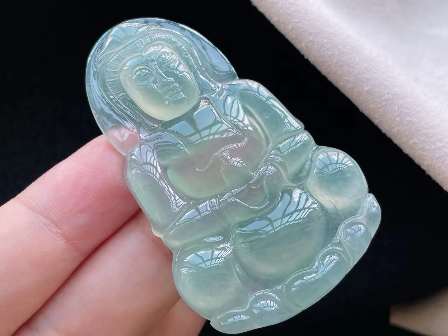冰种晴底正观音吊坠