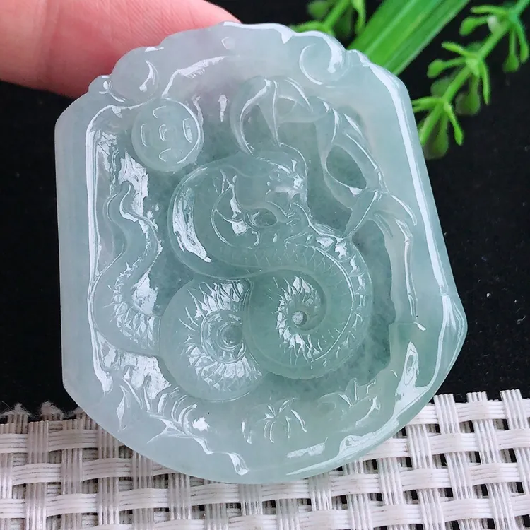 自然光54/47.6/5.7老坑冰胶水灵冰晴生肖蛇牌吊坠翡翠玉坠挂件