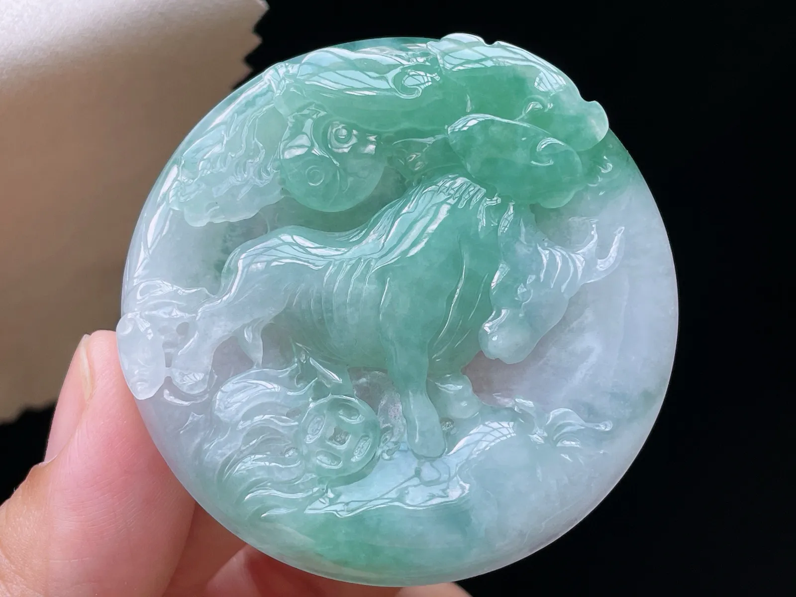 冰种飘花·牛牌

裸50.8-6