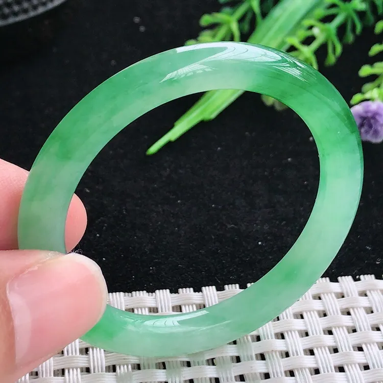 自然光42.5/6.1/6.8老坑冰胶水灵阳绿圆条手镯翡翠玉镯童镯玉环