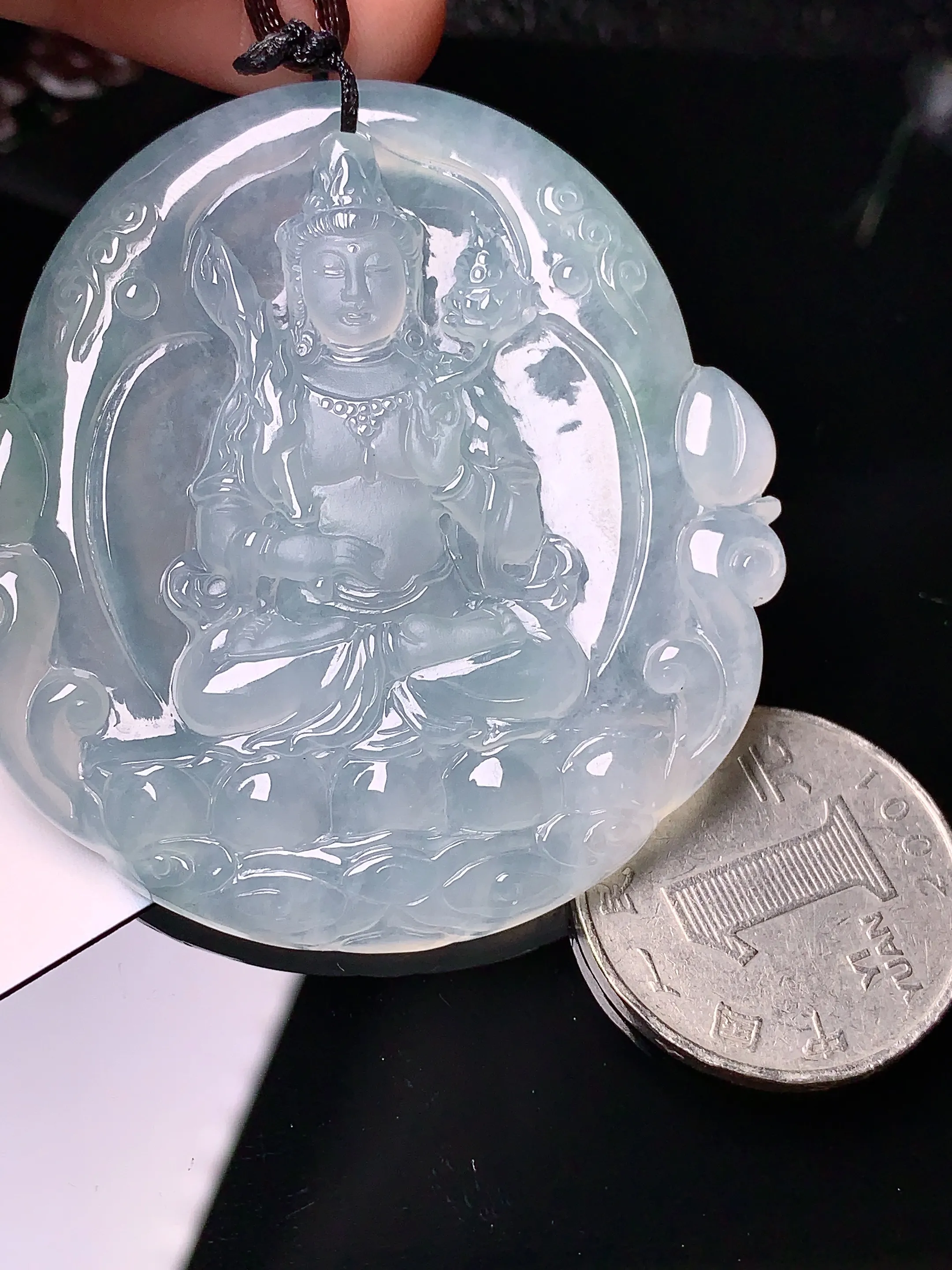 冰种大势至观音菩萨吊坠 玉质细腻 水润亮眼  整体尺寸54.6*51.2*5.8