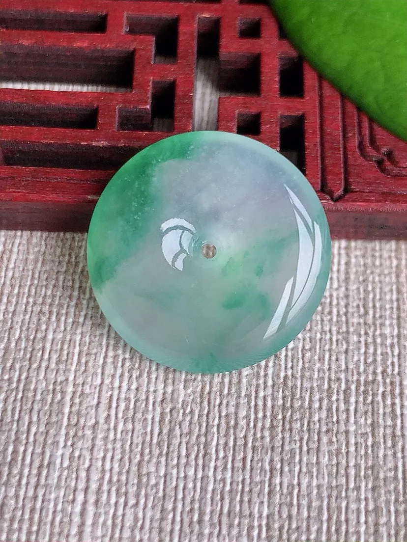 a货翡翠老坑冰种飘花平安扣吊坠 尺寸22.8×5mm 重量5.50g 0619