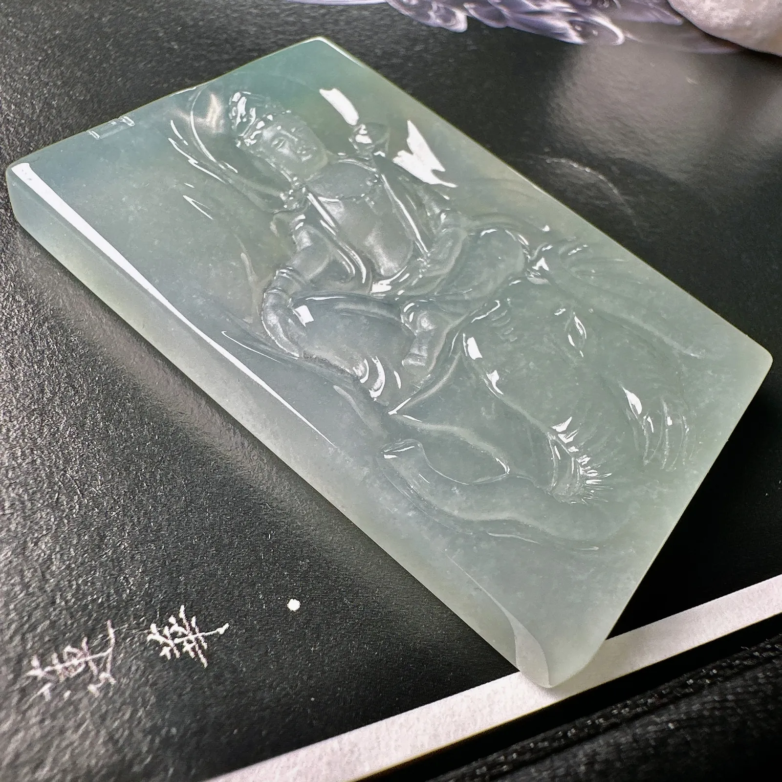 【冰种普贤菩萨】种老质地细腻，冰润纯净，光感好，雕工精美，是生肖龙、蛇的守护神