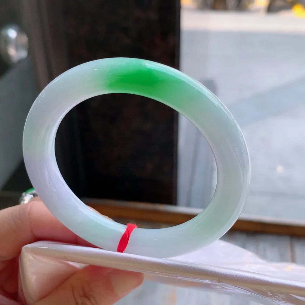 圆条冰糯春彩 一丝石纹无碍 尺寸:57.1/10.2 超美