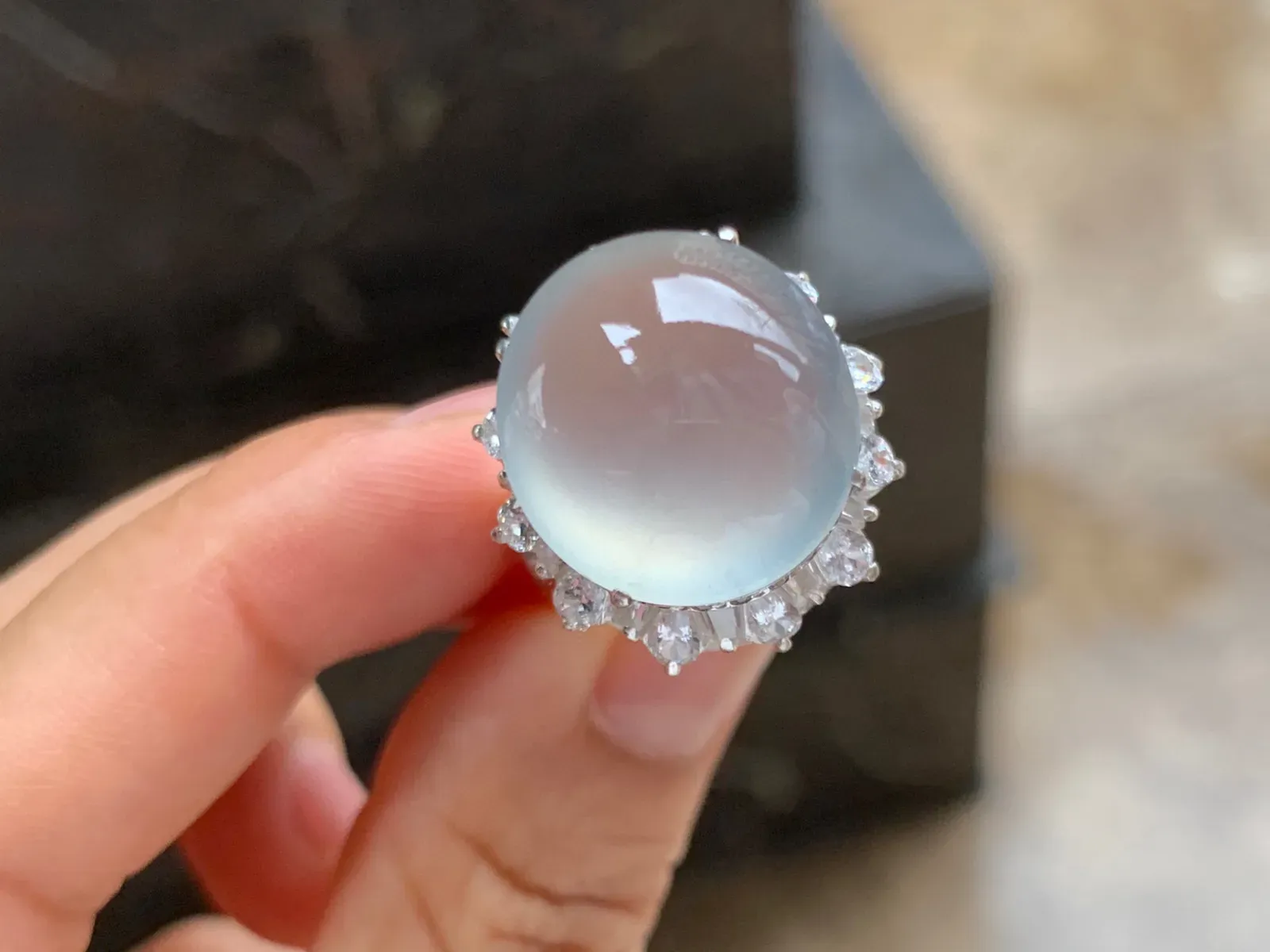 白冰戒面 冰透起光 纯净无暇 饱满 铜托