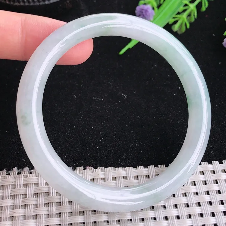 自然光55/8.2/8.3老坑秀气冰润飘花圆条手镯翡翠玉镯美人镯