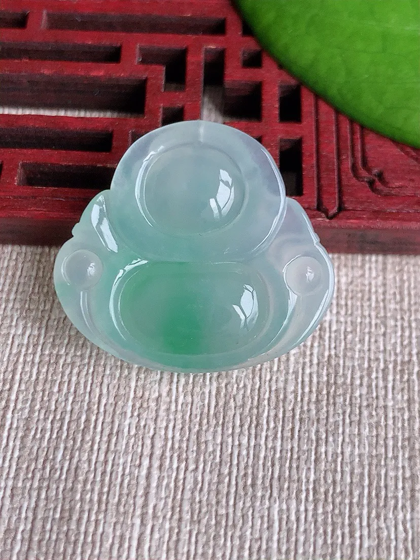 a货翡翠老坑冰种飘绿佛公吊坠 尺寸25.3×28×5mm 重量5.65g 0619