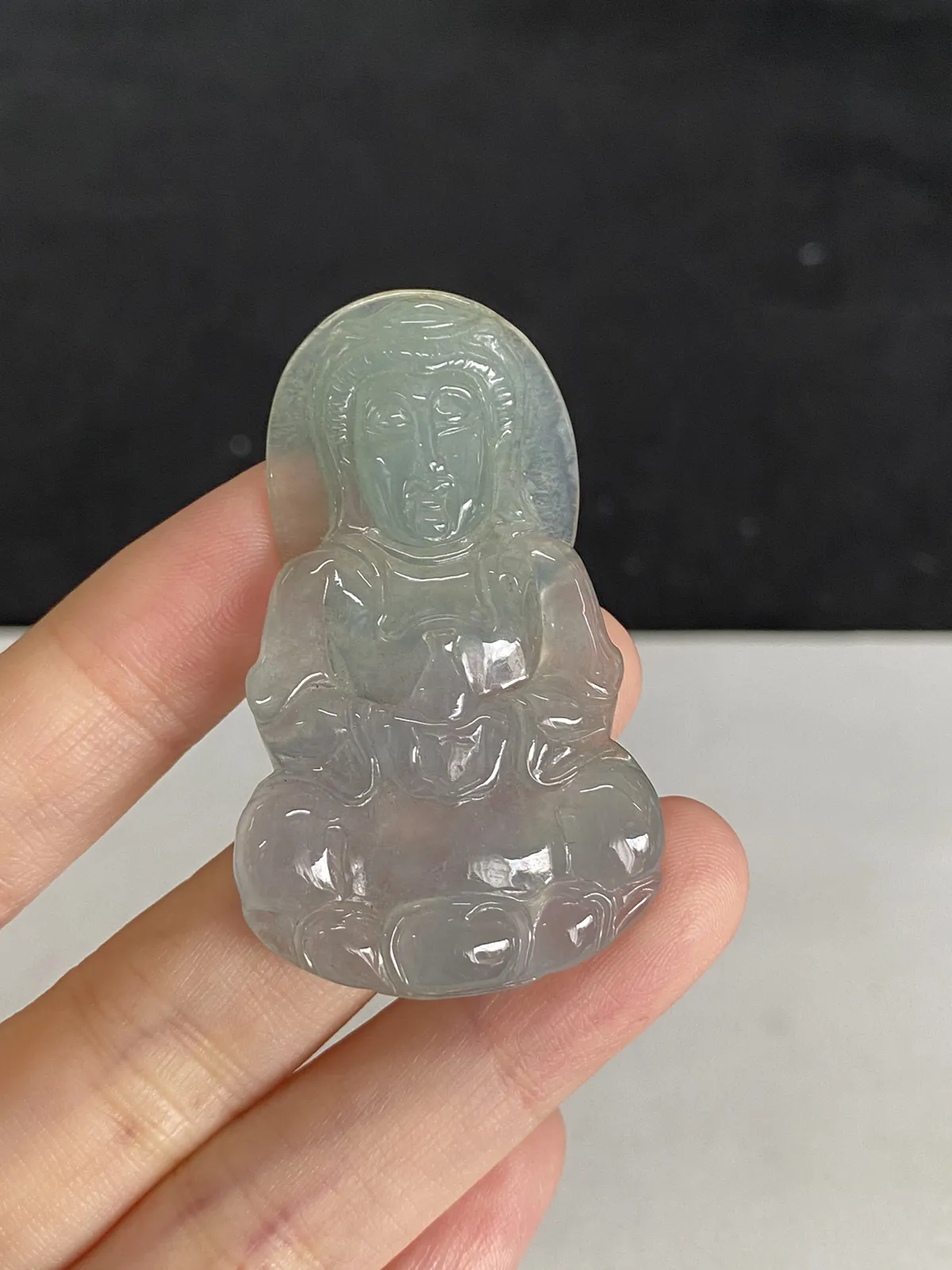翡翠冰糯种吊坠