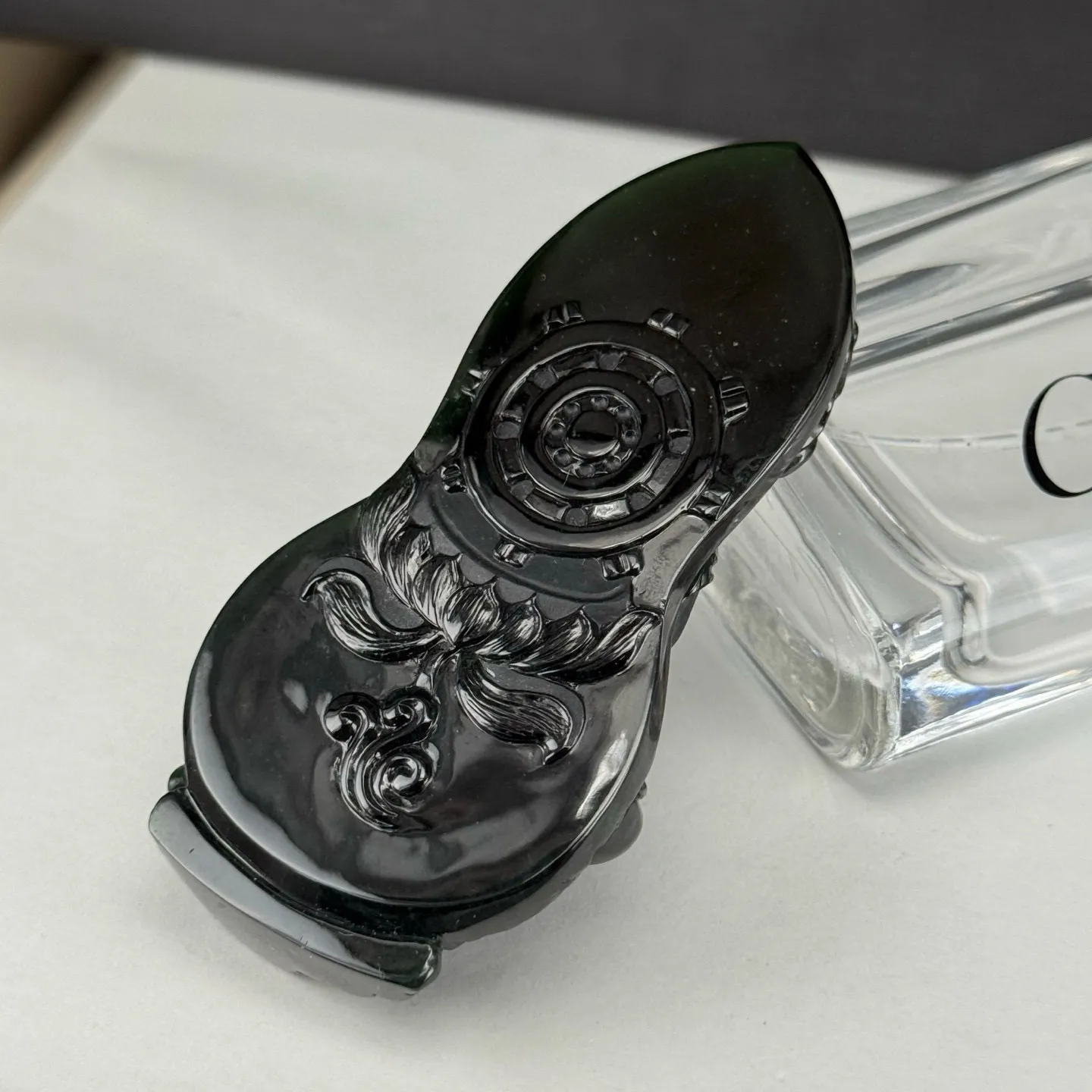 精品墨翠虚空藏 种好色正 黑度极好 打灯通透 油性十足 尺寸83.6