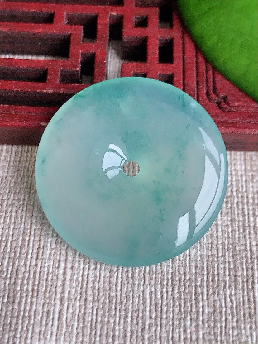 a货翡翠老坑冰种飘花平安扣吊坠 尺寸29.3×5.6mm 重量10.32g 0619