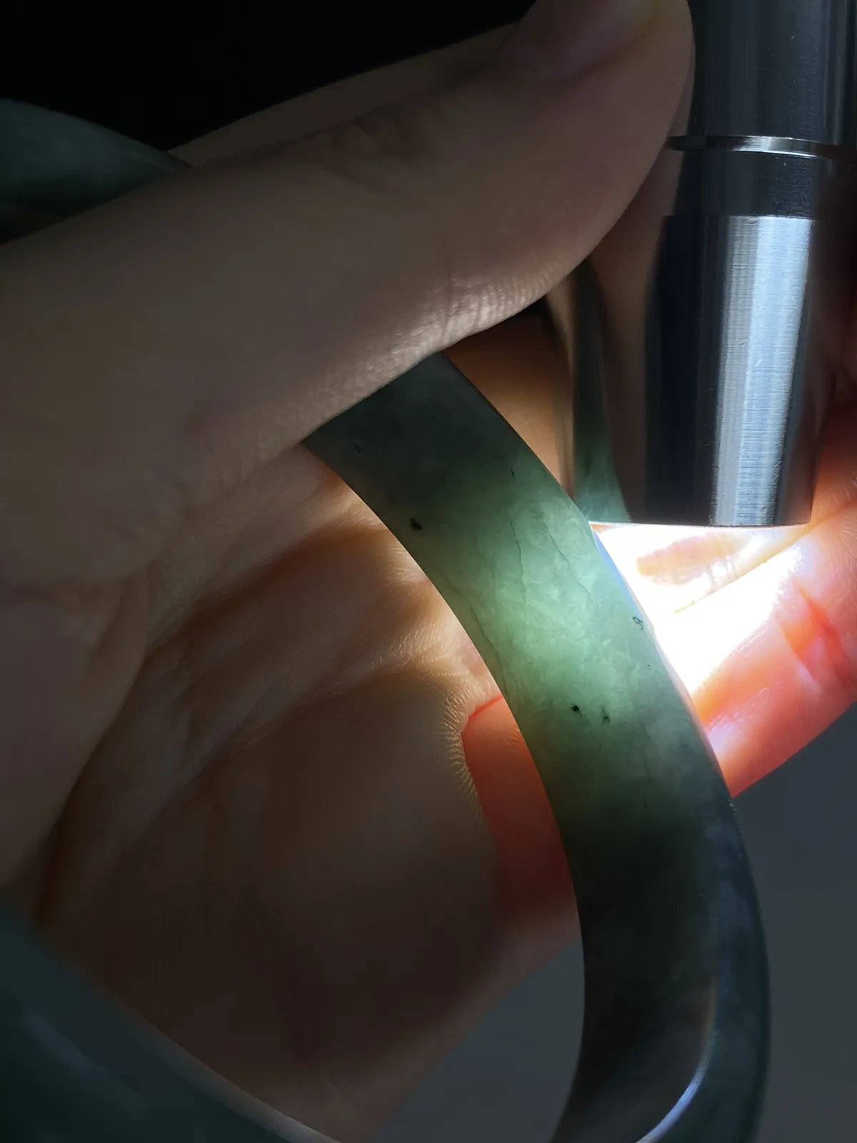正圈58圈口，翡翠糯化种飘绿手镯