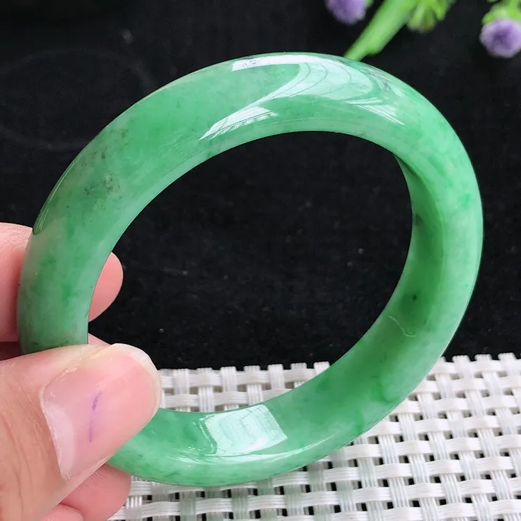 自然光53/12.8/8.3老坑精美温润满绿手镯翡翠玉镯美人镯