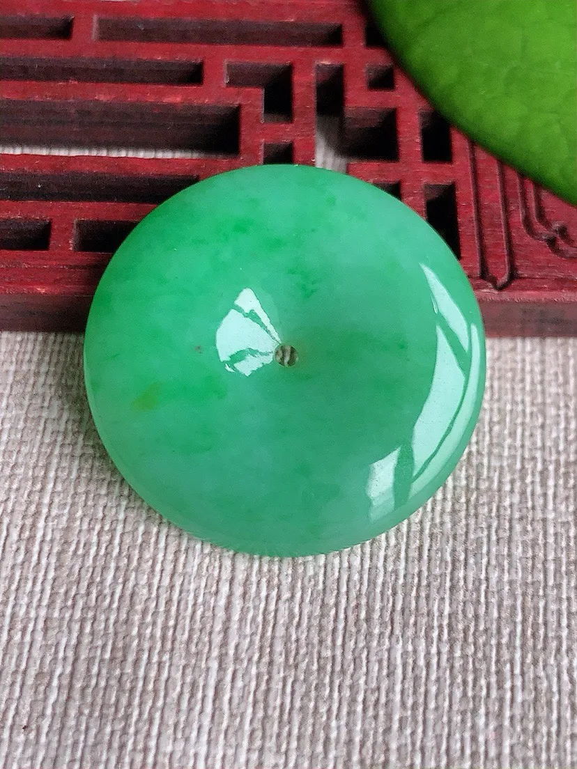a货翡翠老坑冰种满绿平安扣吊坠 尺寸30×5mm 重量9.67g 0619