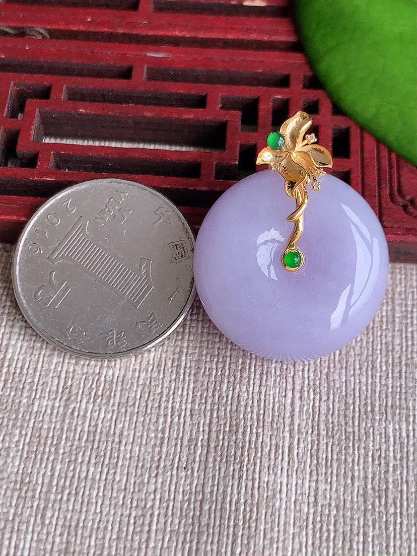 a货翡翠老坑冰种18K金镶嵌紫罗兰平安扣吊坠 尺寸31.2×24.8×12mm 重量16.97g 0620