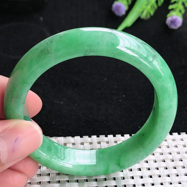 自然光53/12.8/8.3老坑精美温润满绿手镯翡翠玉镯美人镯