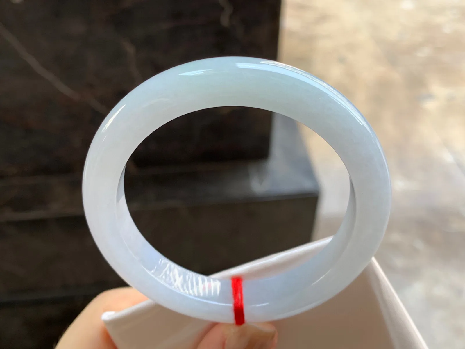 细糯手镯
尺寸：55.8-11-9mm
肉质细腻干净～水润纯纯的上手好看