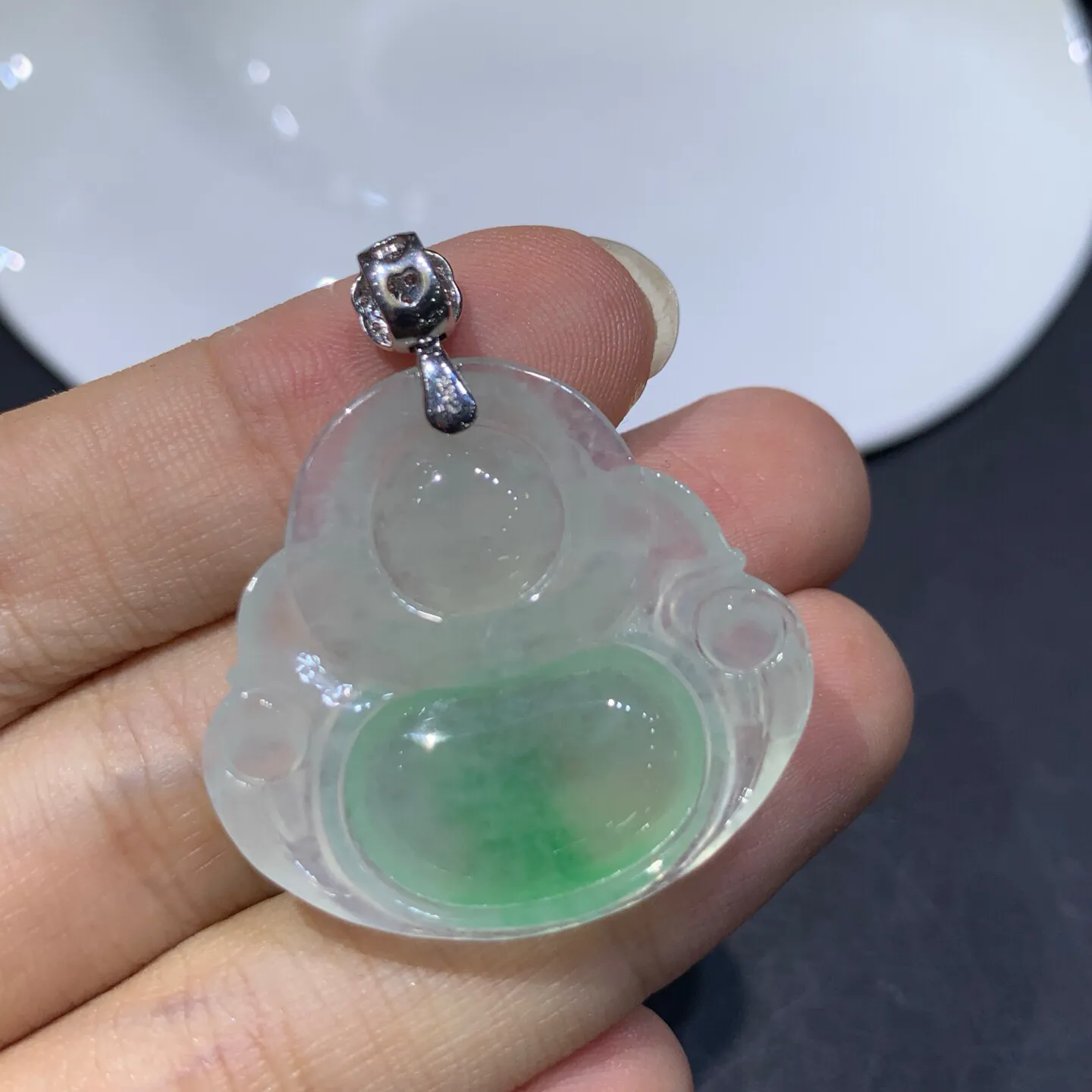 冰种飘绿佛公吊坠 整体尺寸35-30-6毫米