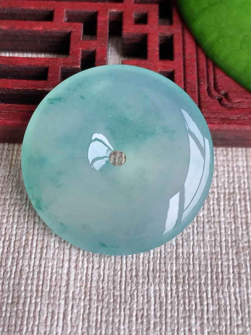 a货翡翠老坑冰种飘花平安扣吊坠 尺寸29.3×5.6mm 重量10.32g 0619